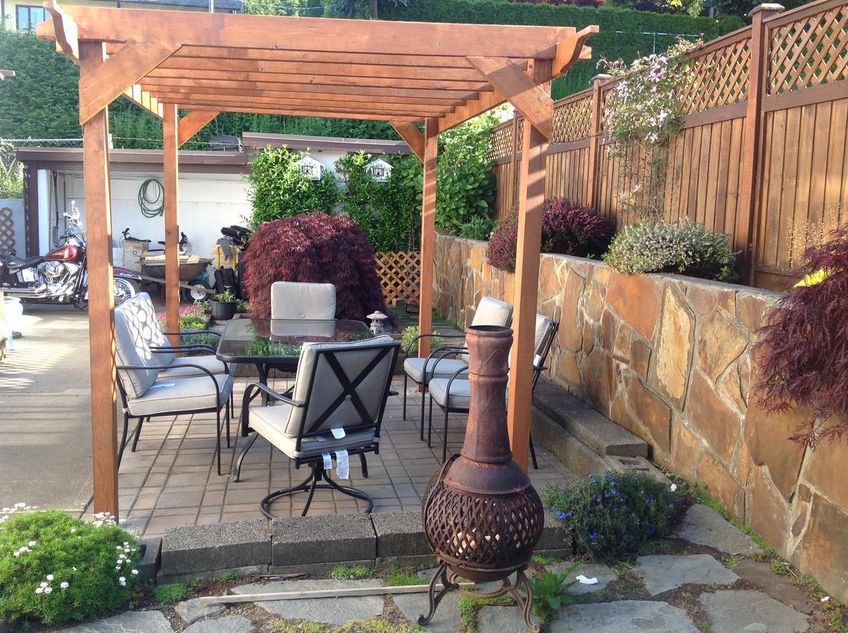 Laurel'S Cottage By Elevate Rooms Qualicum Beach Exteriör bild